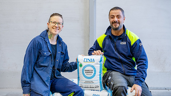 Diabeteskampen, betongsäck med personal